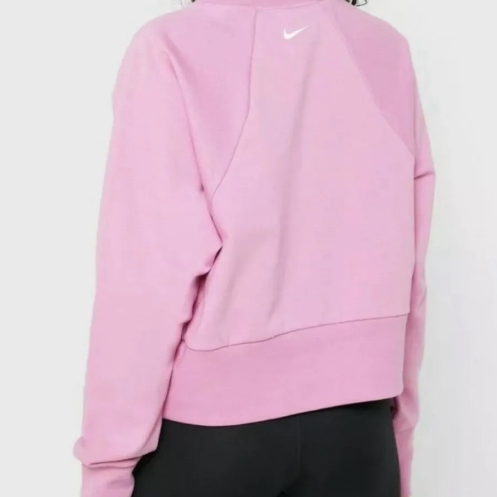 NWOT Nike Dri-Fit Women’s Graphic Center Logo Training Crewneck Pink Sweatshirt - Picture 2 of 10